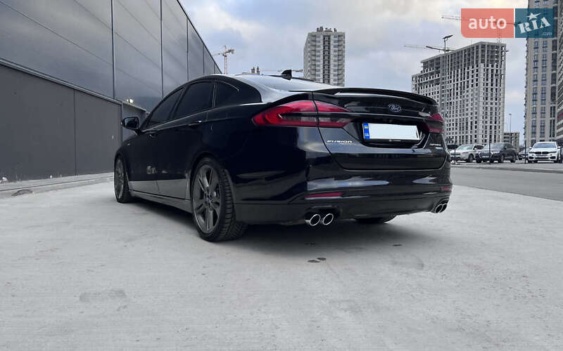 Фото Ford Fusion з оголошення AUTO.RIA