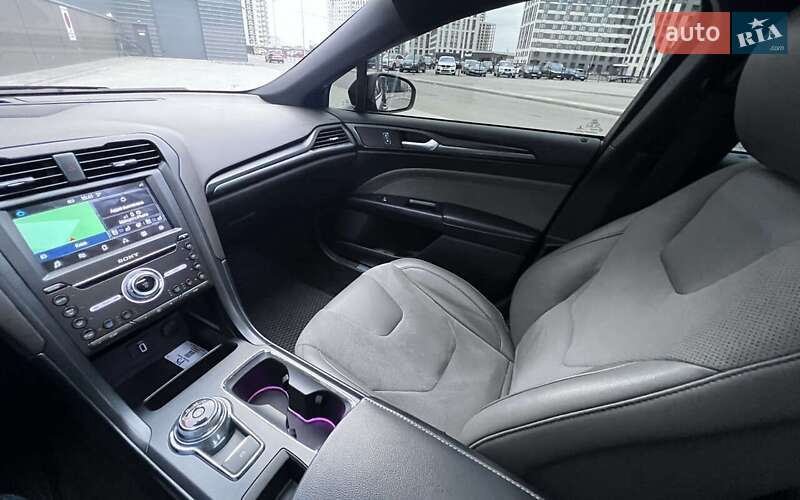 Фото Ford Fusion з оголошення AUTO.RIA