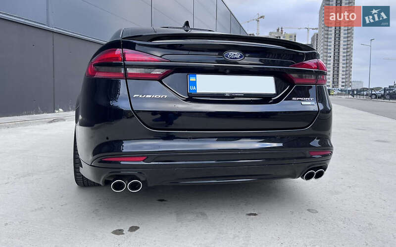 Фото Ford Fusion з оголошення AUTO.RIA