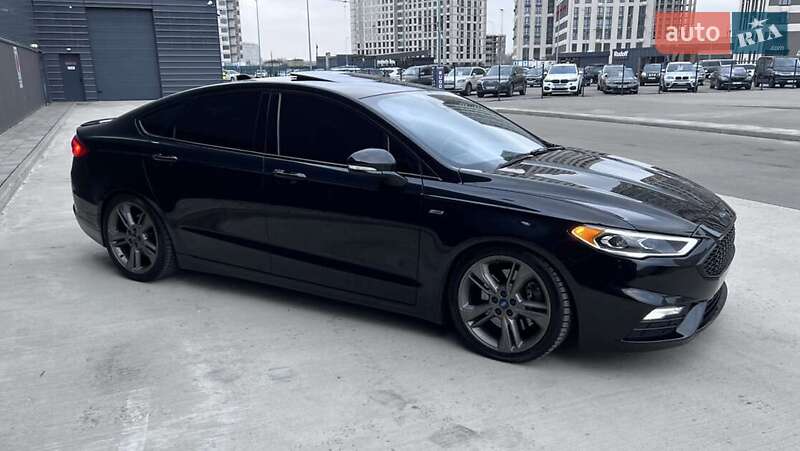 Фото Ford Fusion з оголошення AUTO.RIA