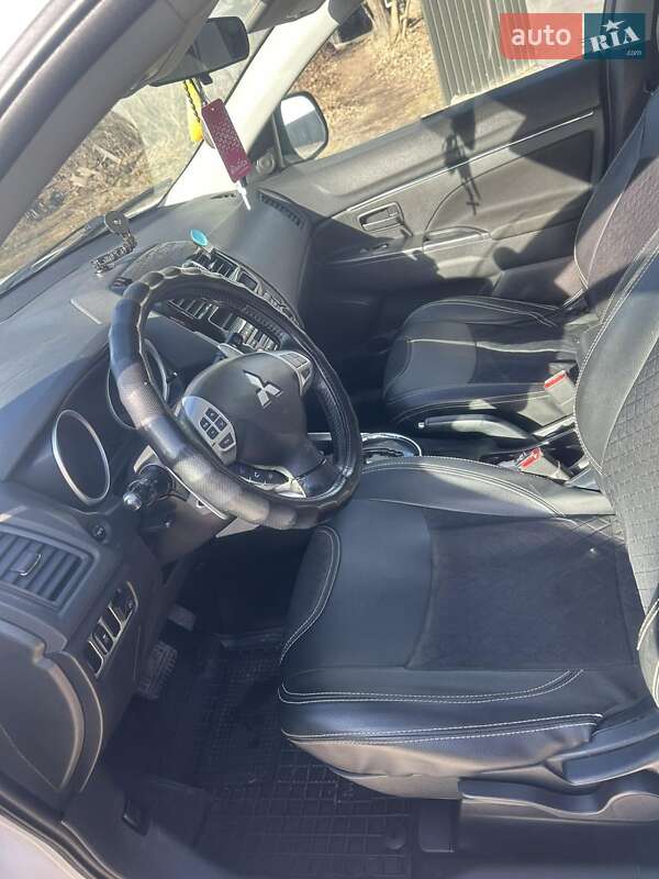 Фото Mitsubishi Outlander з оголошення AUTO.RIA