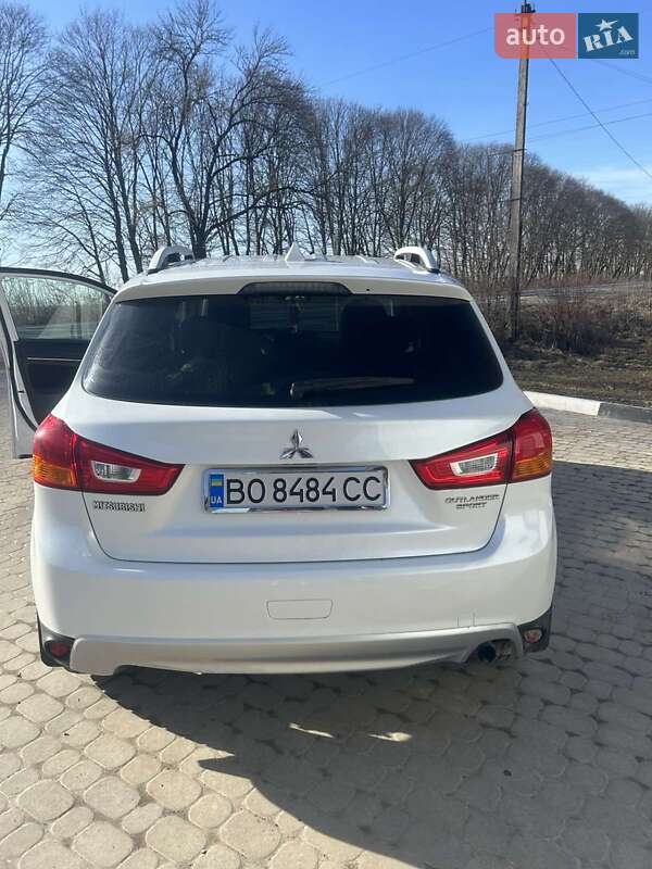 Фото Mitsubishi Outlander з оголошення AUTO.RIA