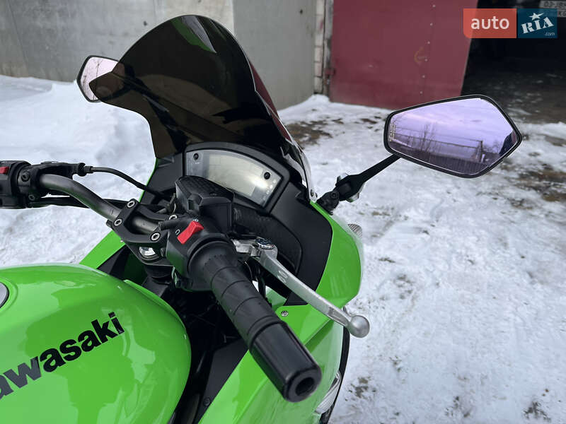 Фото Kawasaki Ninja 400R з оголошення AUTO.RIA