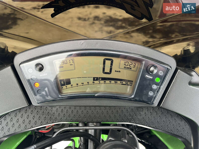 Фото Kawasaki Ninja 400R з оголошення AUTO.RIA