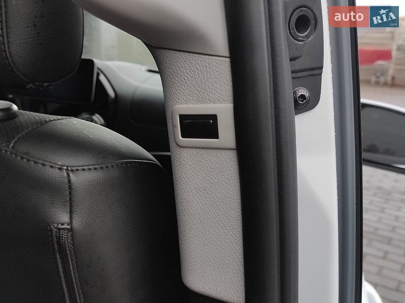 Фото Mercedes-Benz Vito з оголошення AUTO.RIA