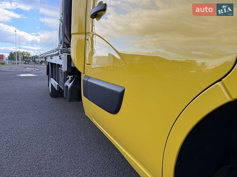 Фото Renault Master з оголошення AUTO.RIA
