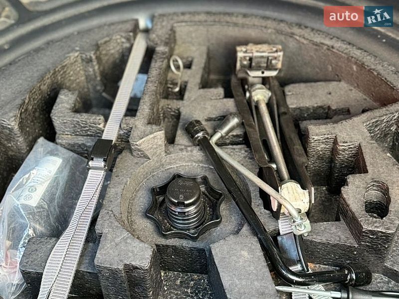 Фото Volkswagen Golf з оголошення AUTO.RIA