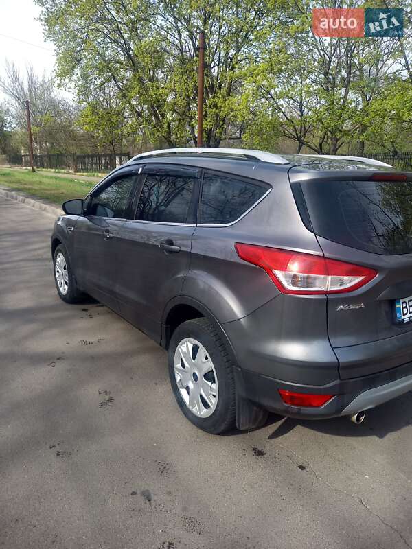 Фото Ford Kuga з оголошення AUTO.RIA
