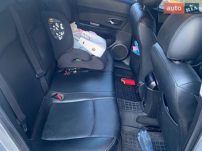Фото Chevrolet Cruze з оголошення AUTO.RIA