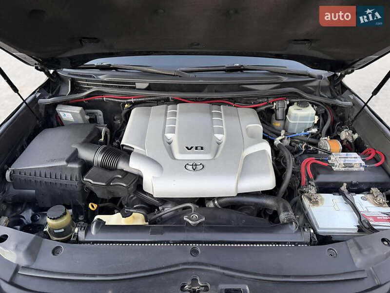Фото Toyota Land Cruiser з оголошення AUTO.RIA