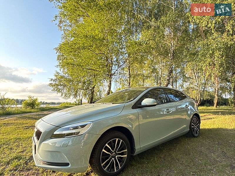 Фото Volvo V40 з оголошення AUTO.RIA