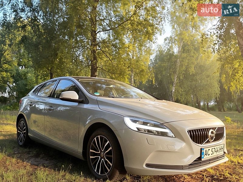 Фото Volvo V40 з оголошення AUTO.RIA