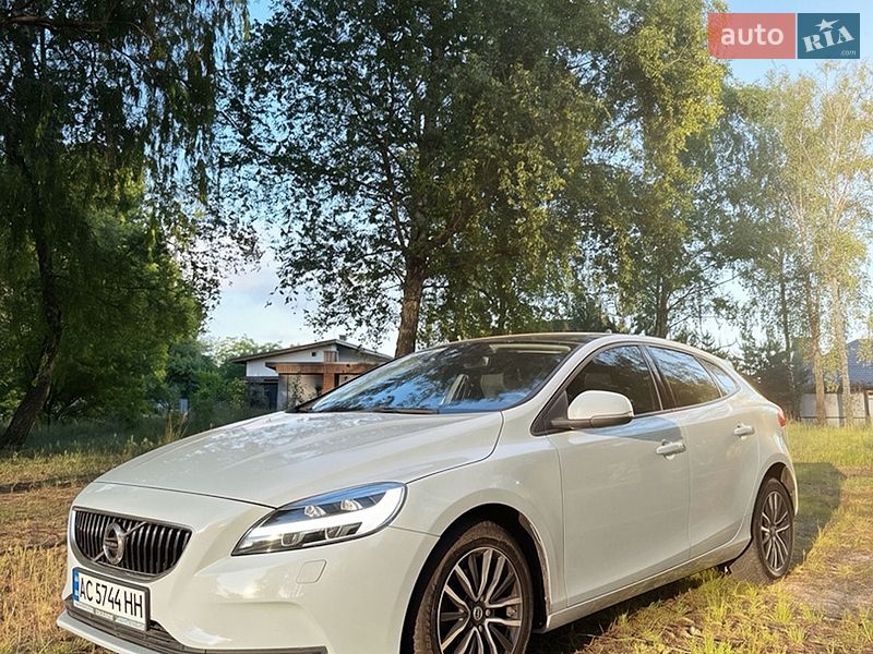Фото Volvo V40 з оголошення AUTO.RIA
