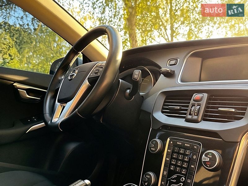 Фото Volvo V40 з оголошення AUTO.RIA