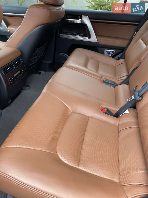 Фото Toyota Land Cruiser з оголошення AUTO.RIA