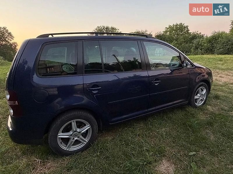 Фото Volkswagen Touran з оголошення AUTO.RIA