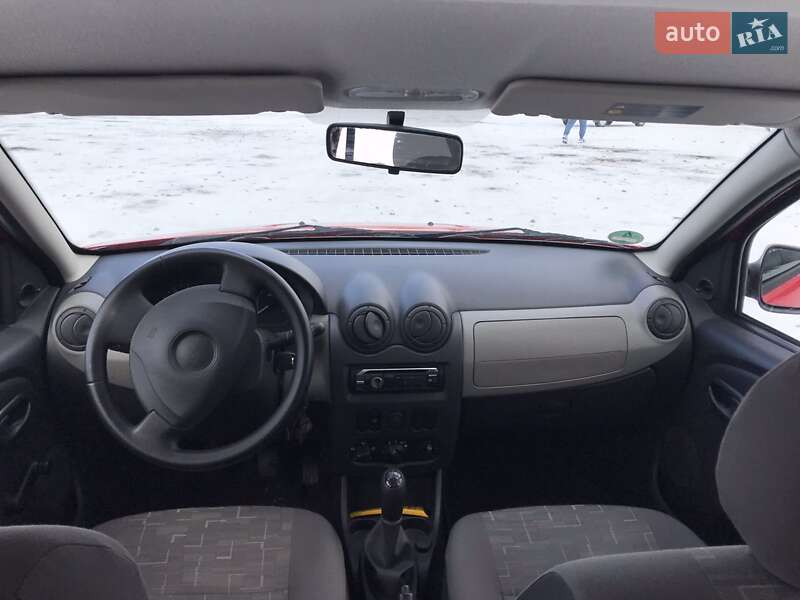 Фото Dacia Sandero з оголошення AUTO.RIA
