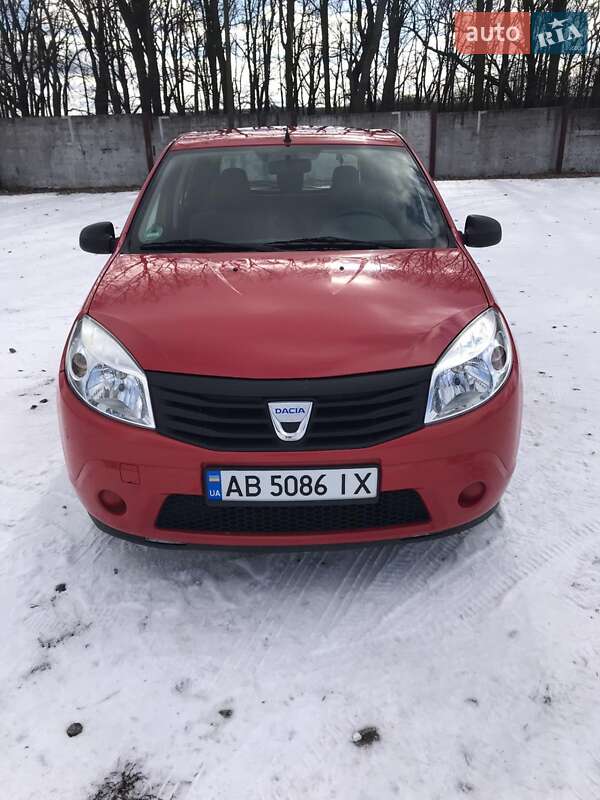 Фото Dacia Sandero з оголошення AUTO.RIA
