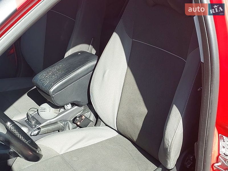 Фото Ford Focus з оголошення AUTO.RIA
