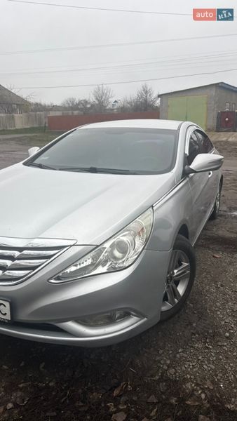 Фото Hyundai Sonata з оголошення AUTO.RIA