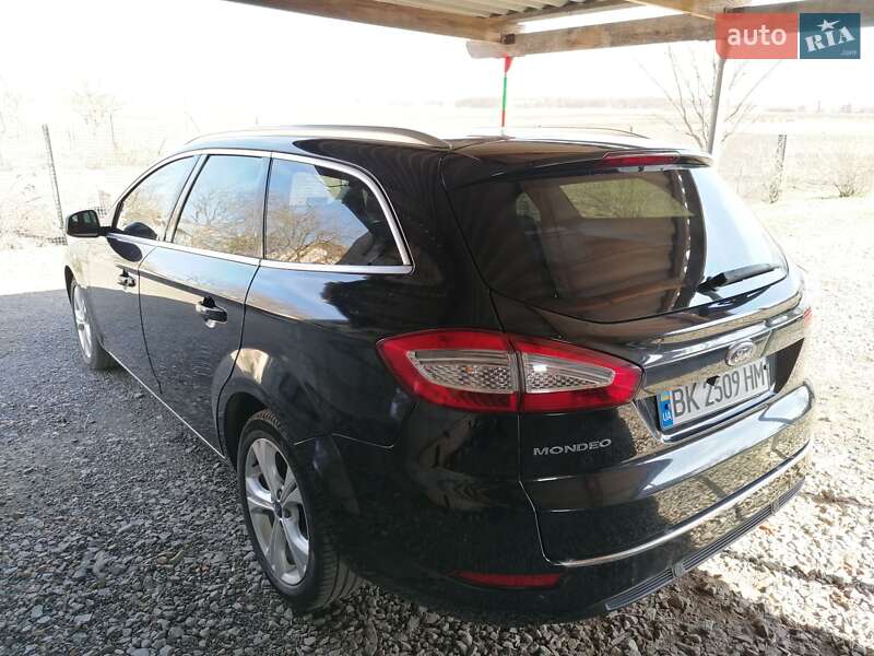 Фото Ford Mondeo з оголошення AUTO.RIA