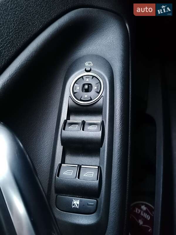 Фото Ford Mondeo з оголошення AUTO.RIA