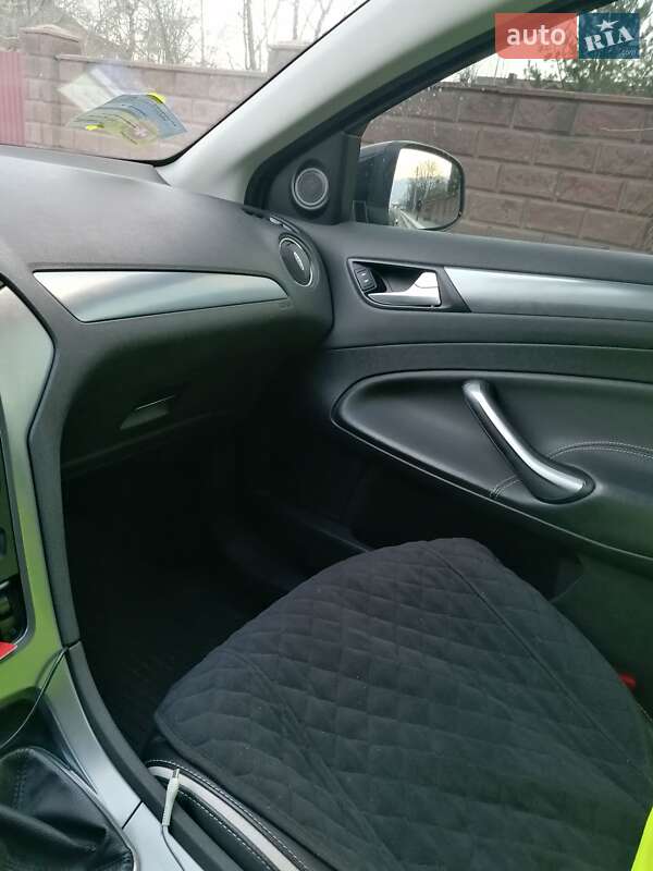 Фото Ford Mondeo з оголошення AUTO.RIA