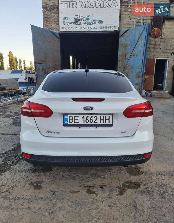 Фото Ford Focus з оголошення AUTO.RIA