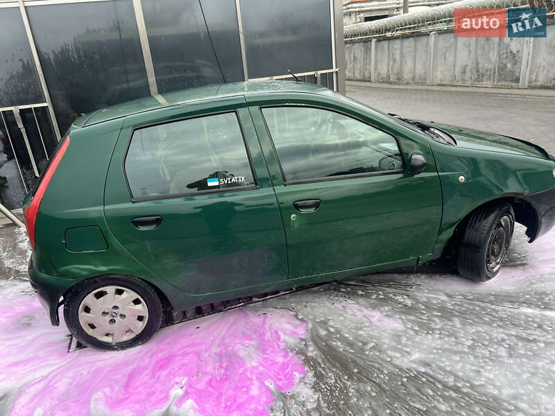 Фото Fiat Punto з оголошення AUTO.RIA