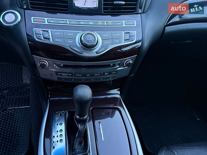 Фото Infiniti M37 з оголошення AUTO.RIA