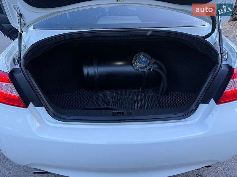 Фото Infiniti M37 з оголошення AUTO.RIA