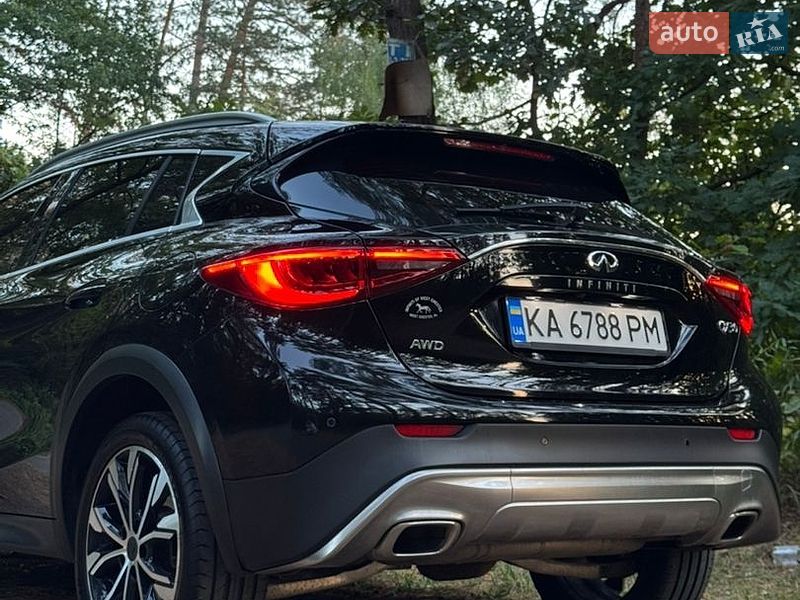 Фото Infiniti QX30 з оголошення AUTO.RIA