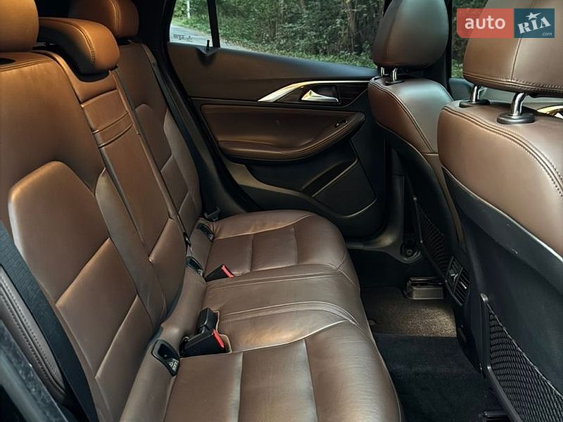Фото Infiniti QX30 з оголошення AUTO.RIA