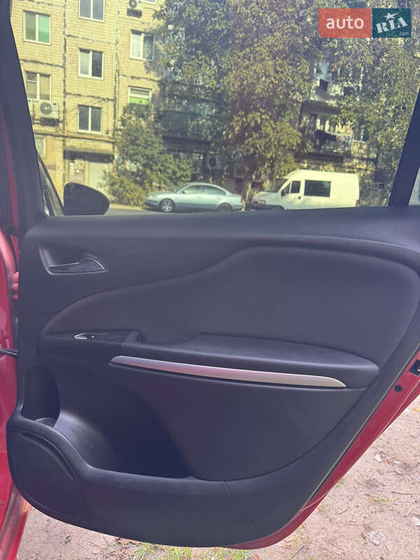 Фото Opel Zafira Tourer з оголошення AUTO.RIA