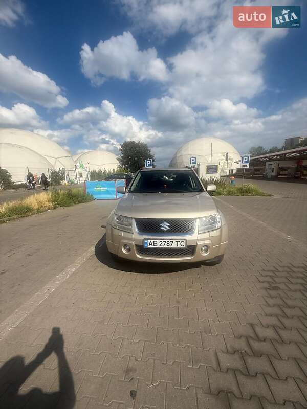 Фото Suzuki Grand Vitara з оголошення AUTO.RIA