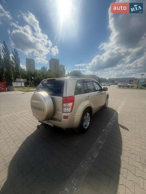 Фото Suzuki Grand Vitara з оголошення AUTO.RIA