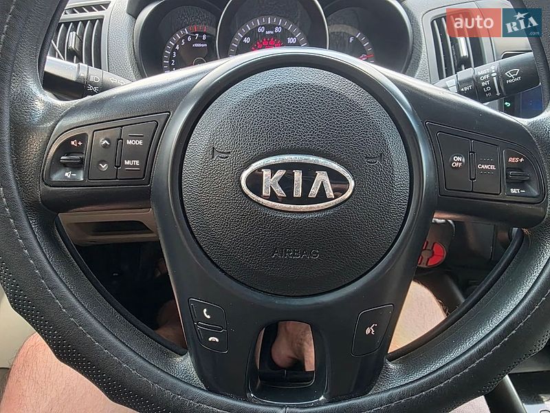 Фото Kia Forte з оголошення AUTO.RIA