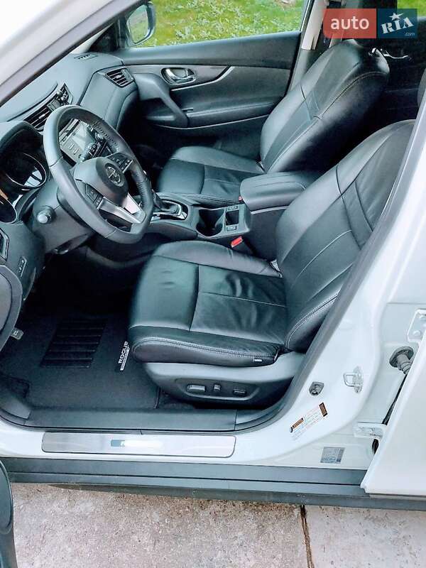 Фото Nissan Rogue з оголошення AUTO.RIA
