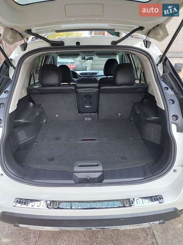 Фото Nissan Rogue з оголошення AUTO.RIA