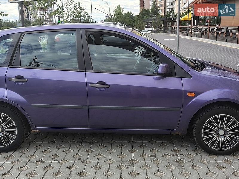 Фото Ford Fiesta з оголошення AUTO.RIA