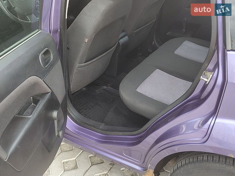Фото Ford Fiesta з оголошення AUTO.RIA