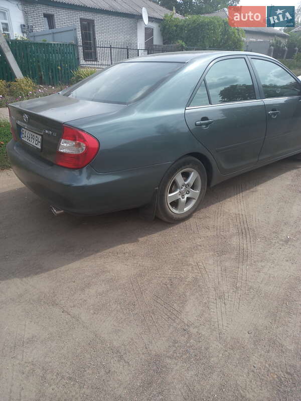 Фото Toyota Camry з оголошення AUTO.RIA