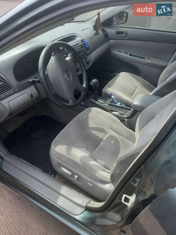 Фото Toyota Camry з оголошення AUTO.RIA
