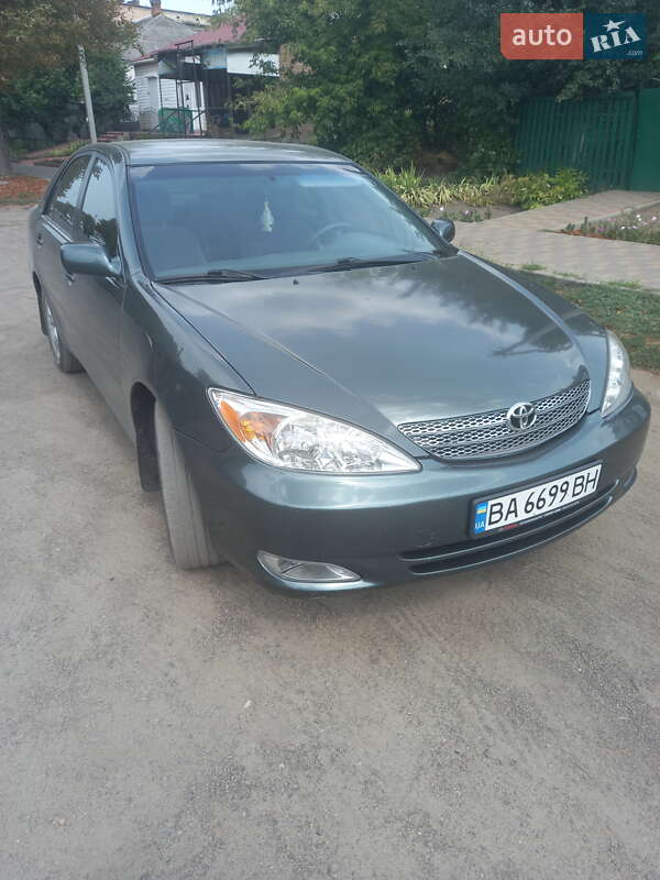 Фото Toyota Camry з оголошення AUTO.RIA