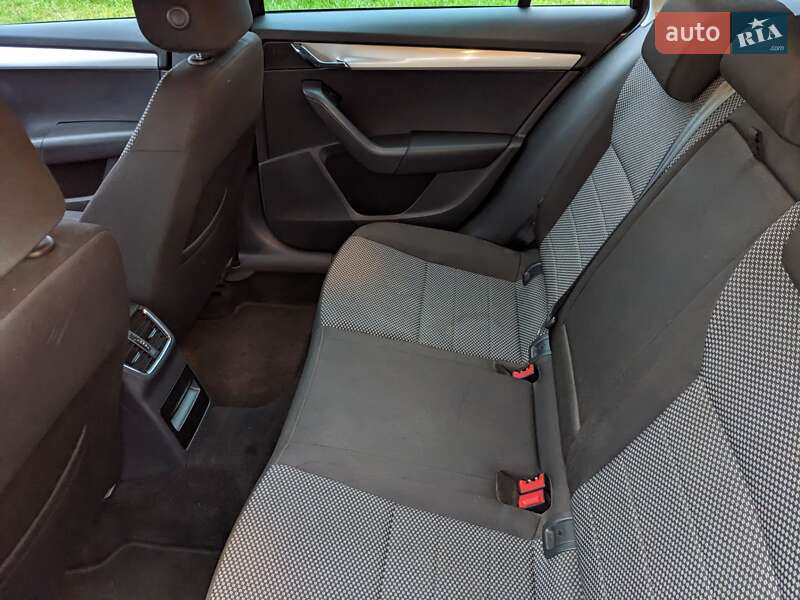 Фото Skoda Octavia з оголошення AUTO.RIA