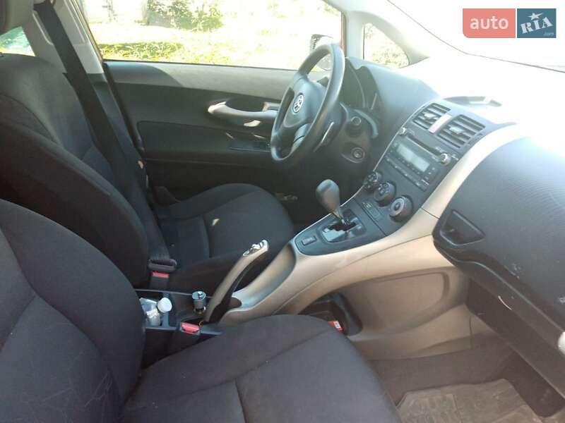 Фото Toyota Auris з оголошення AUTO.RIA