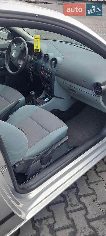 Фото SEAT Ibiza з оголошення AUTO.RIA