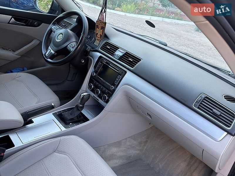Фото Volkswagen Passat з оголошення AUTO.RIA