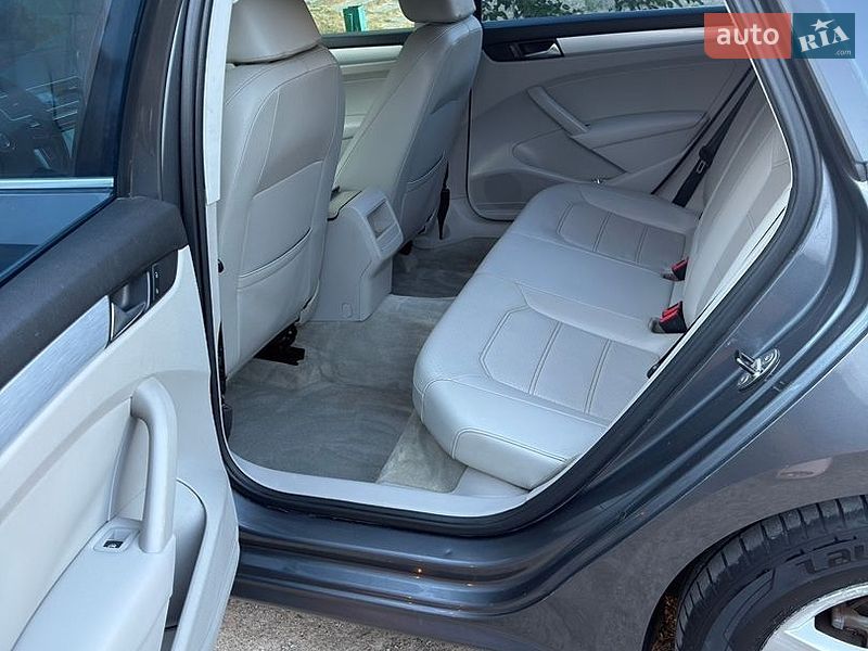 Фото Volkswagen Passat з оголошення AUTO.RIA