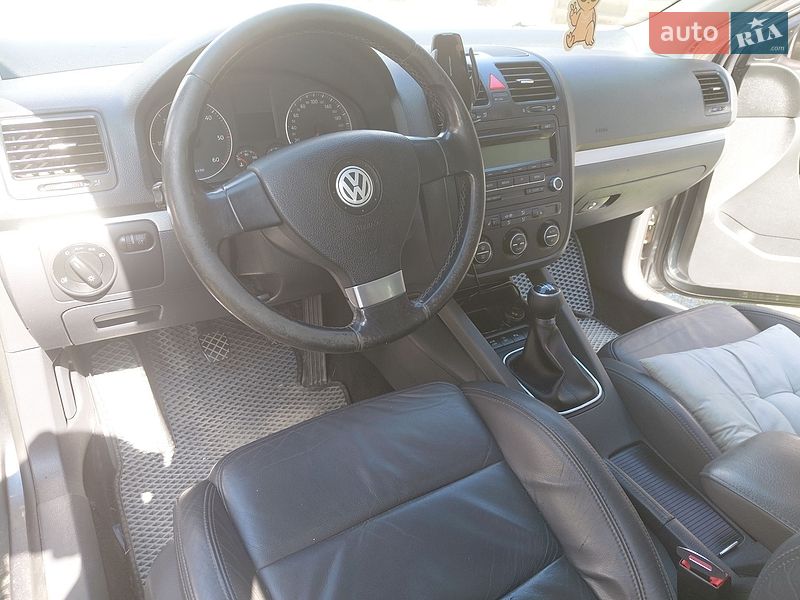 Фото Volkswagen Golf з оголошення AUTO.RIA